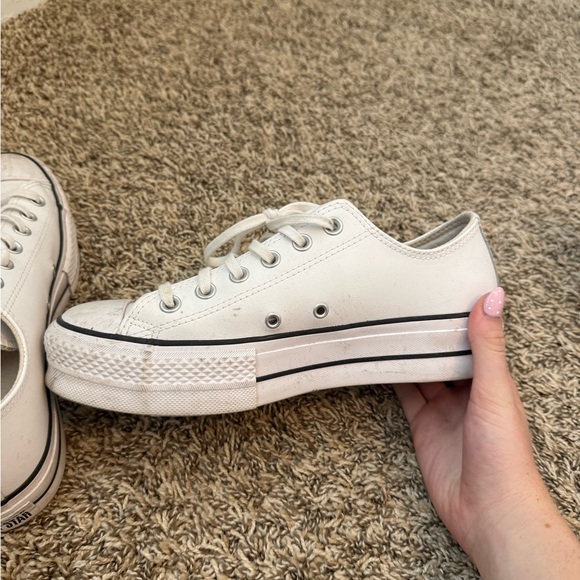 White Low-Top Platform Converse - Picture 5 of 6